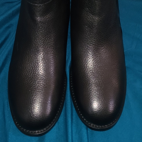 Tory Burch Boots - Picture 5 of 11